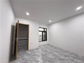 Cần bán căn nhà 3 tầng  3 ngủ, dt 31/38m2 mt 4m trung tâm đống đa giá rẻ nhất thị trường
