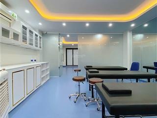 Cần bán nhà mặt phố  view hồ  trung tâm đống đa  9 tầng thang máy  73m3, mt 5 m