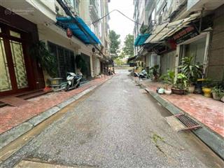 Bán nhà phân lô khu vip hồng hà  ô tô đỗ cửa vào nhà  5 tầng , 5 ngủ giá thương lượng mạnh .