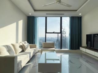 Chính chủ cho thuê căn 2 ngủ + 1 đa năng sunshine city, đủ nội thất, có thể vào luôn, nhà sạch đẹp