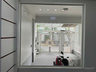 Bán căn nhà khu 6b intresco, diện tích 100m2, nhà mới, đẹp, hướng đông, giá 11,3 tỷ (tl)