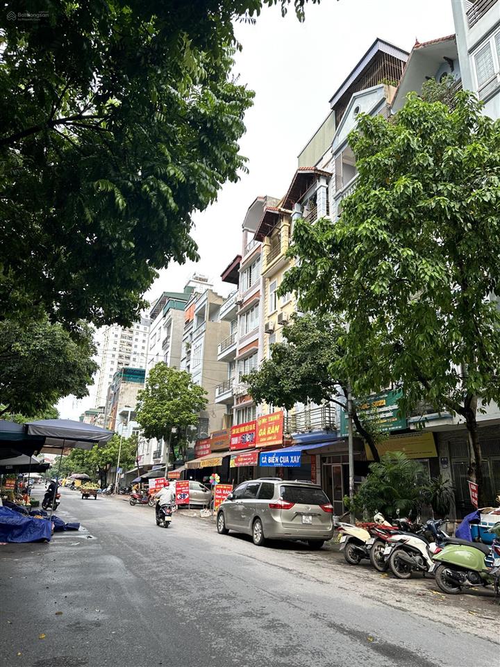 Liền kề văn quán 85m2 mặt phố kinh doanh đường trước nhà 20m dòng tiền 70tr/tháng giá đầu tư