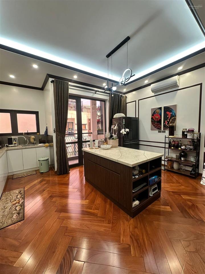 Bán gấp shophouse galaxy vạn phúc 90m2 x 6 tầng thang máy nội thất nhập khẩu giá đầu tư 0916 885 ***