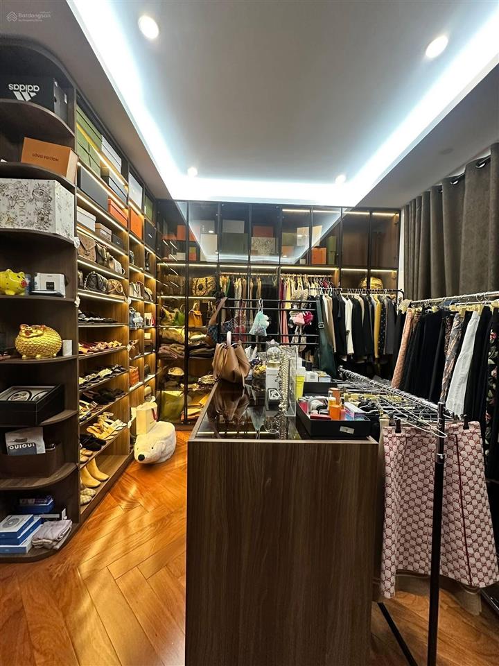 Bán gấp shophouse galaxy vạn phúc 90m2 x 6 tầng thang máy nội thất nhập khẩu giá đầu tư 0916 885 ***