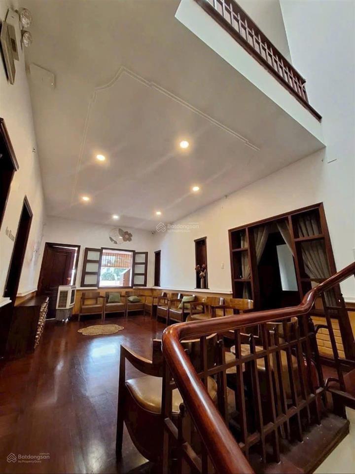 Cho thuê nhà biệt thự 38 nguyễn văn trỗi, phường 15, quận phú nhuận