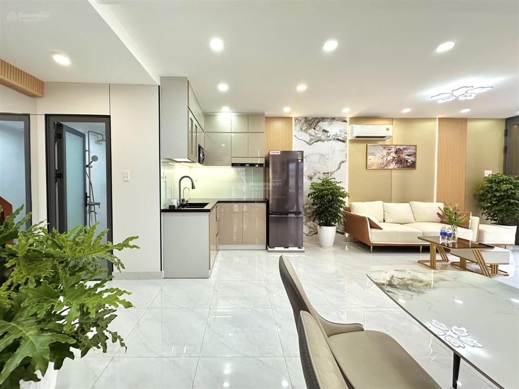 Bán nhà mặt tiền huỳnh văn bánh phú nhuận 39m2 chỉ 5.9 tỷ mới ở ngay