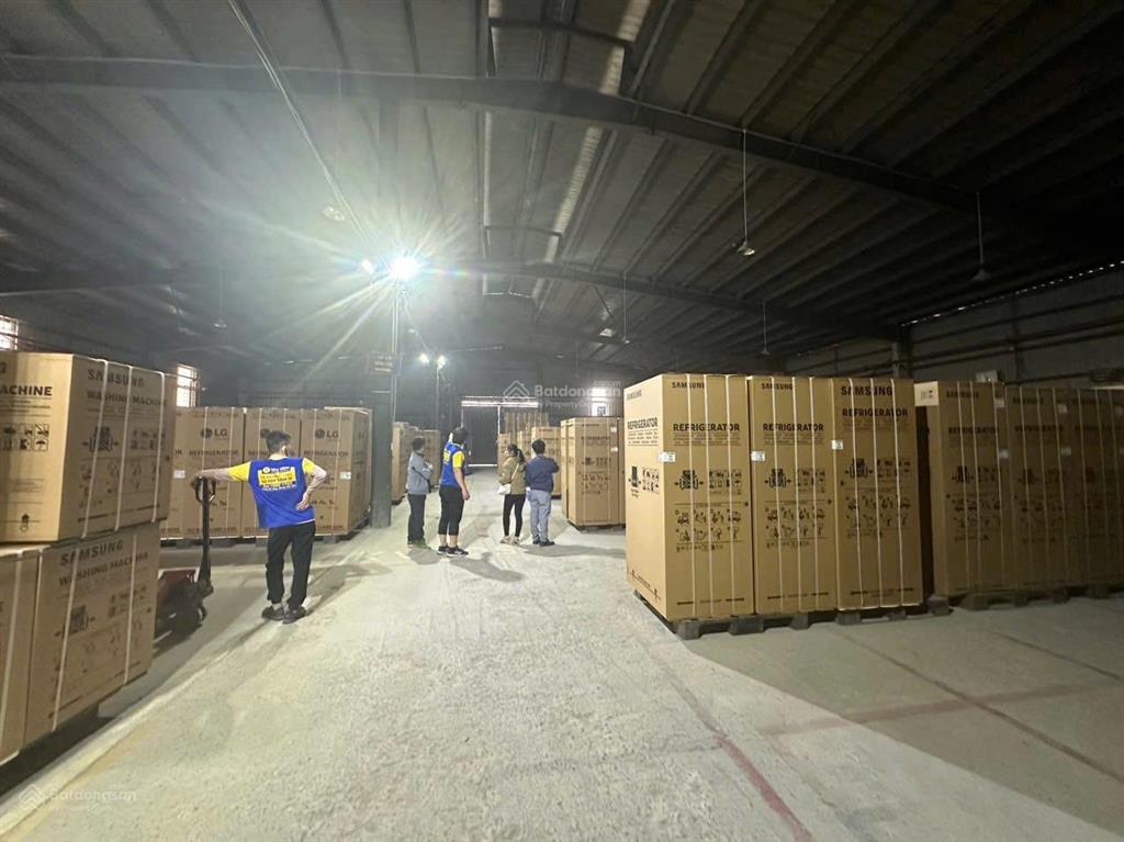 Cho thuê nhà xưởng mới gần bến xe giáp bát, đầy đủ mọi diện tích