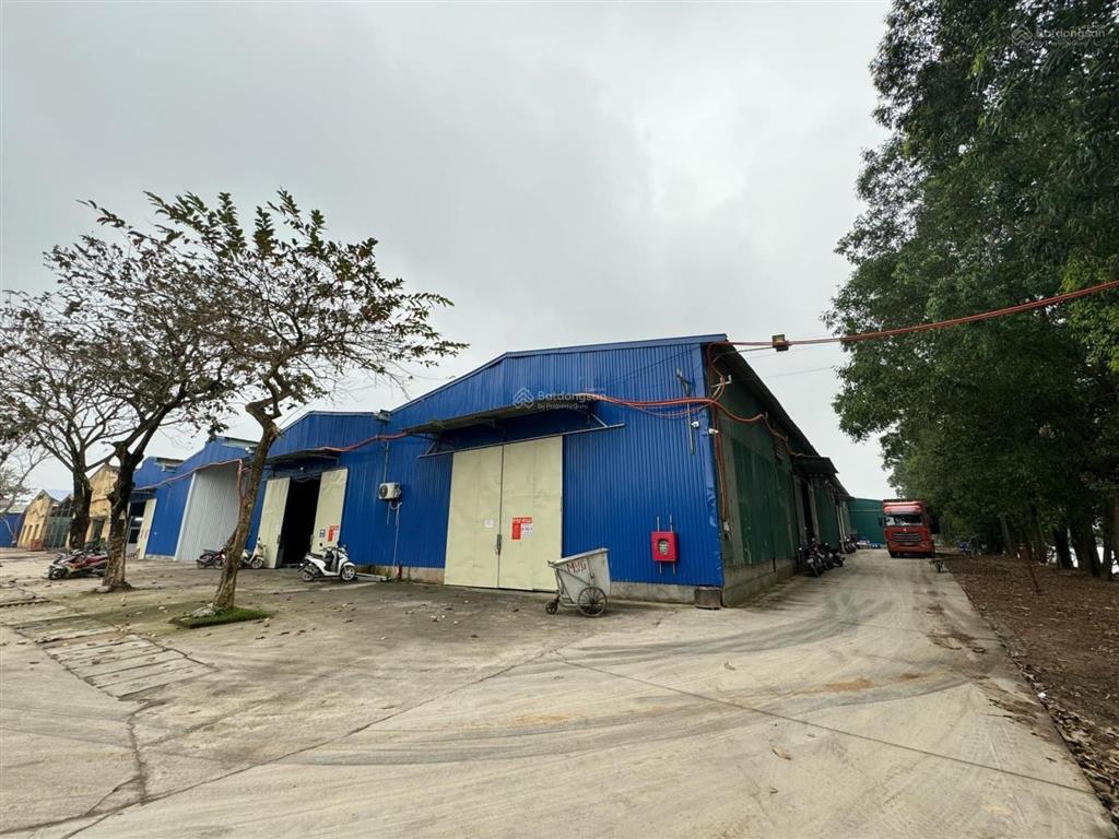 Cho thuê kho xưởng diện tích 500m2 tại mặt đường 72 cũ, cách lê trọng tấn 1km