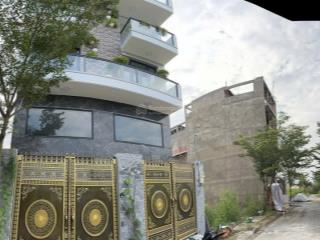 Bán nhà  giá 7,3 tỷ  dt 98m2 5 tầng  hẻm trước nhà 7m đường nguyễn văn tạo  long thới  nhà bè