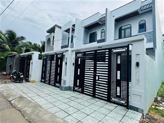 Siêu rẻ  nhà hxh đường đoàn thị nghiệp, mỹ tho. dt 4x30m có 3pn sân ô tô. giá 1,98 tỷ tl