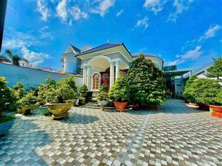 Gấp lắm rồi! bán nhà mặt tiền ql50, mỹ tho. dt 14x36 nở hậu. có 3pn, hướng đb, giá chỉ 14 tỷ tl