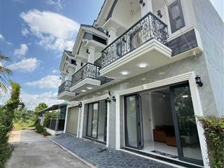 Siêu vị trí  nhà đẹp đường hl95, trung an, mỹ tho. dt 4,5x15m có 3pn 3wc. hướng tây. giá 2,25 tỷ