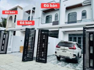 Siêu vị trí  nhà hxh đoàn thị nghiệp, mỹ tho có 3pn hướng đông. dt 4x27m giá 1,98 tỷ tl
