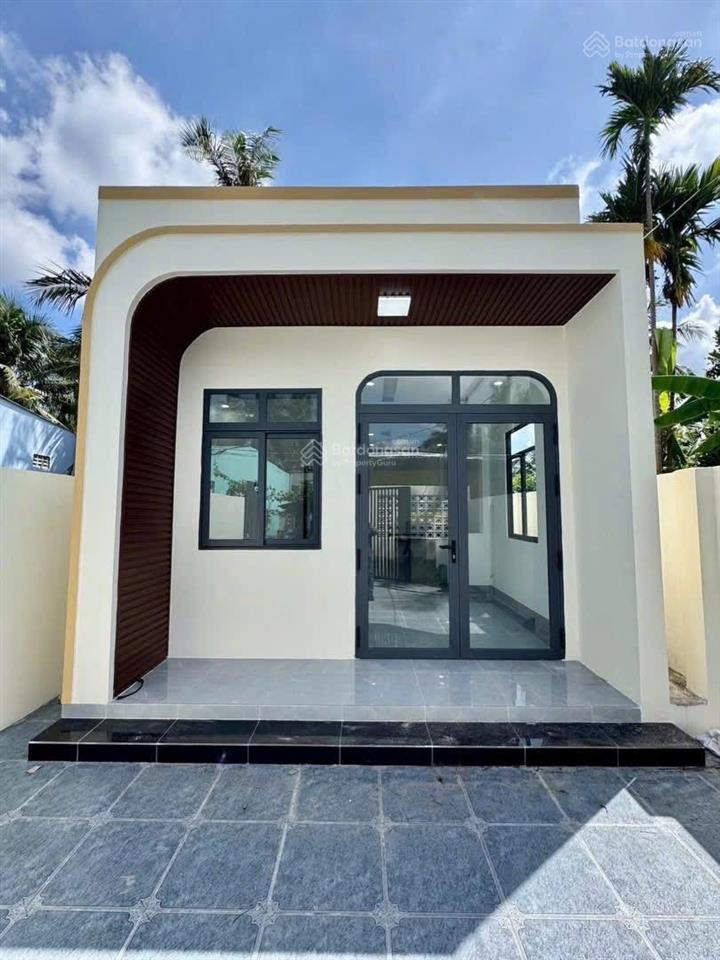 Siêu rẻ  nhà hẻm đường phạm hùng, trung an, mỹ tho, tg. dt 5,5x15m có 2pn giá 990 triệu