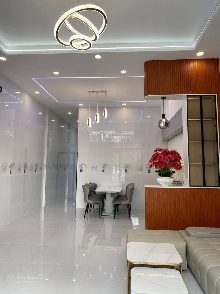 Siêu rẻ  nhà hxh đường trần thị thơm, tmc, mỹ tho. dt 5x22,6m có 2pn hướng tn. giá 1,68 tỷ tl