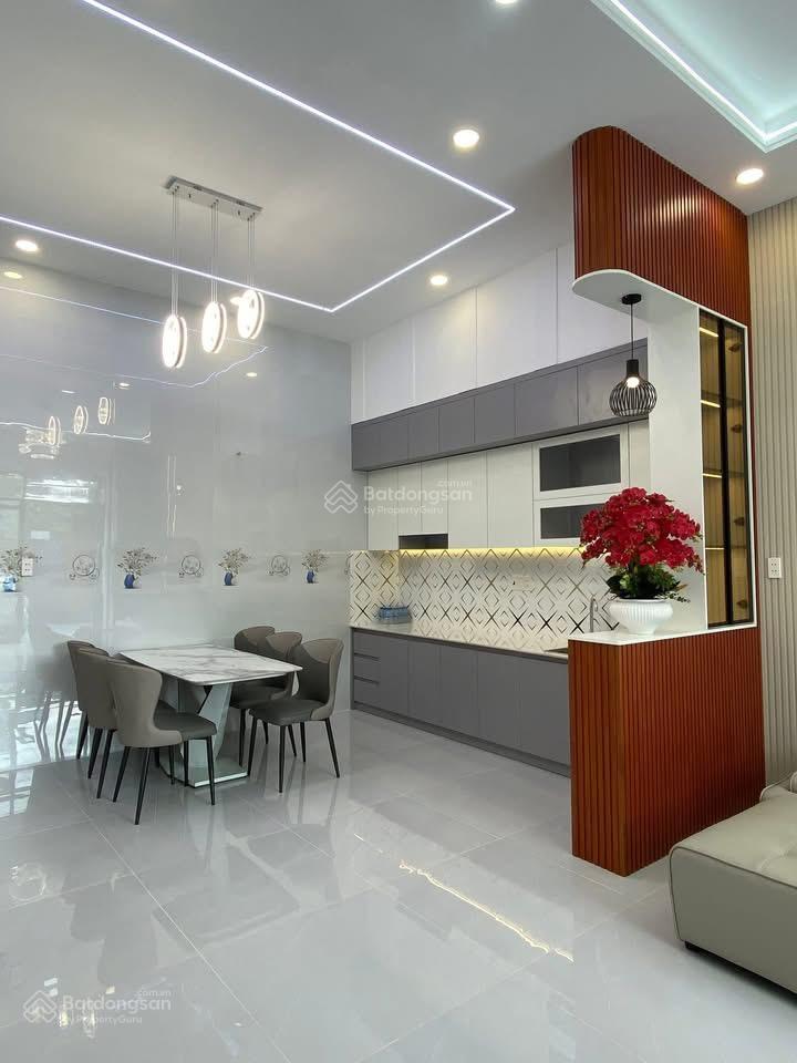 Siêu rẻ  nhà hxh đường trần thị thơm, tmc, mỹ tho. dt 5x22,6m có 2pn hướng tn. giá 1,68 tỷ tl