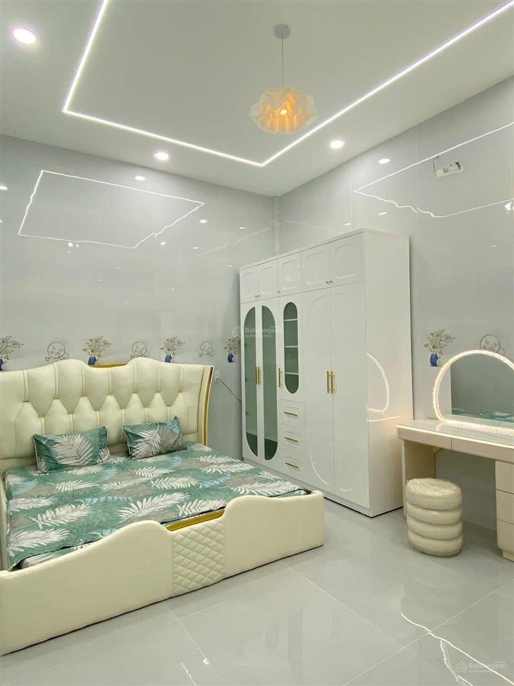 Siêu rẻ  nhà hxh đường trần thị thơm, tmc, mỹ tho. dt 5x22,6m có 2pn hướng tn. giá 1,68 tỷ tl