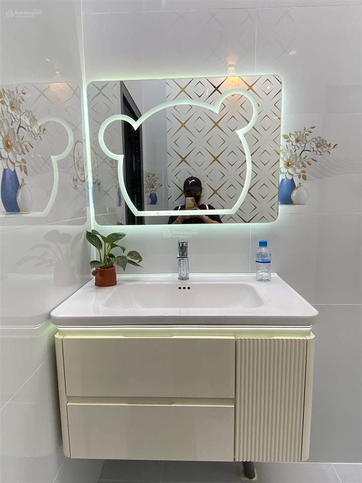 Siêu rẻ  nhà hxh đường trần thị thơm, tmc, mỹ tho. dt 5x22,6m có 2pn hướng tn. giá 1,68 tỷ tl