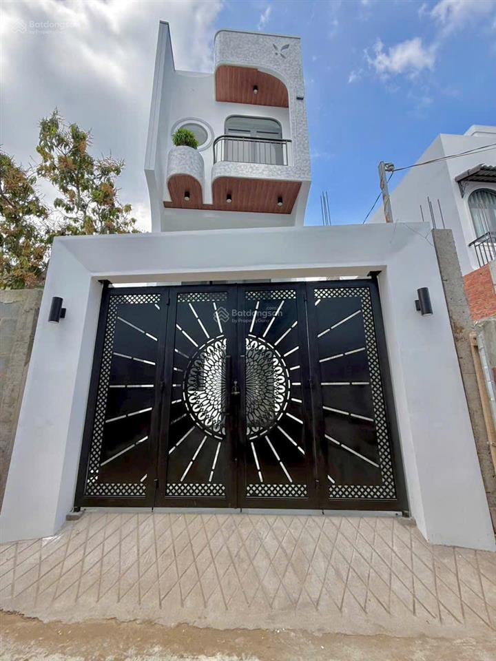 Siêu vị trí nhà hxh hl89, p.mỹ phong, mỹ tho. dt 4,2x14,5 trệt lửng lầu 3pn4wc hướng đn. giá 2,38tỷ