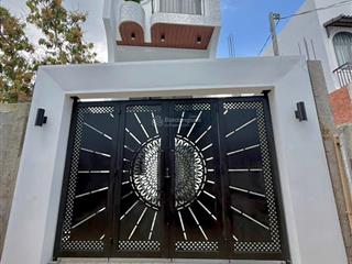 Siêu vị trí nhà hxh hl89, p.mỹ phong, mỹ tho. dt 4,2x14,5 trệt lửng lầu 3pn4wc hướng đn. giá 2,38tỷ