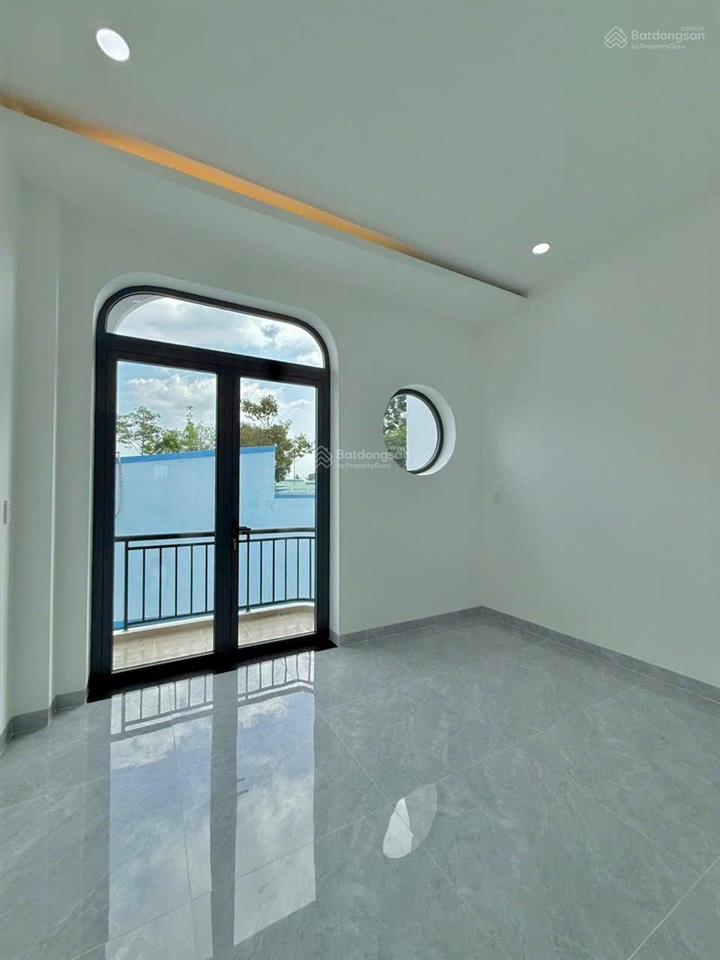 Siêu vị trí nhà hxh hl89, p.mỹ phong, mỹ tho. dt 4,2x14,5 trệt lửng lầu 3pn4wc hướng đn. giá 2,38tỷ