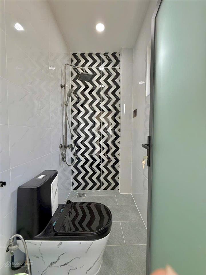 Siêu vị trí nhà hxh hl89, p.mỹ phong, mỹ tho. dt 4,2x14,5 trệt lửng lầu 3pn4wc hướng đn. giá 2,38tỷ