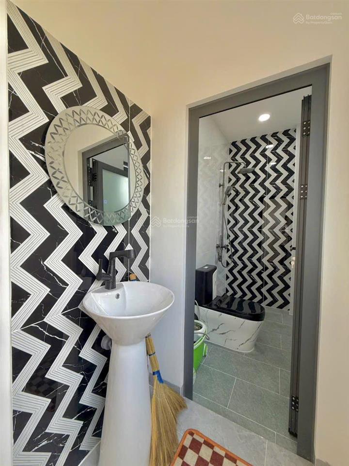 Siêu vị trí nhà hxh hl89, p.mỹ phong, mỹ tho. dt 4,2x14,5 trệt lửng lầu 3pn4wc hướng đn. giá 2,38tỷ