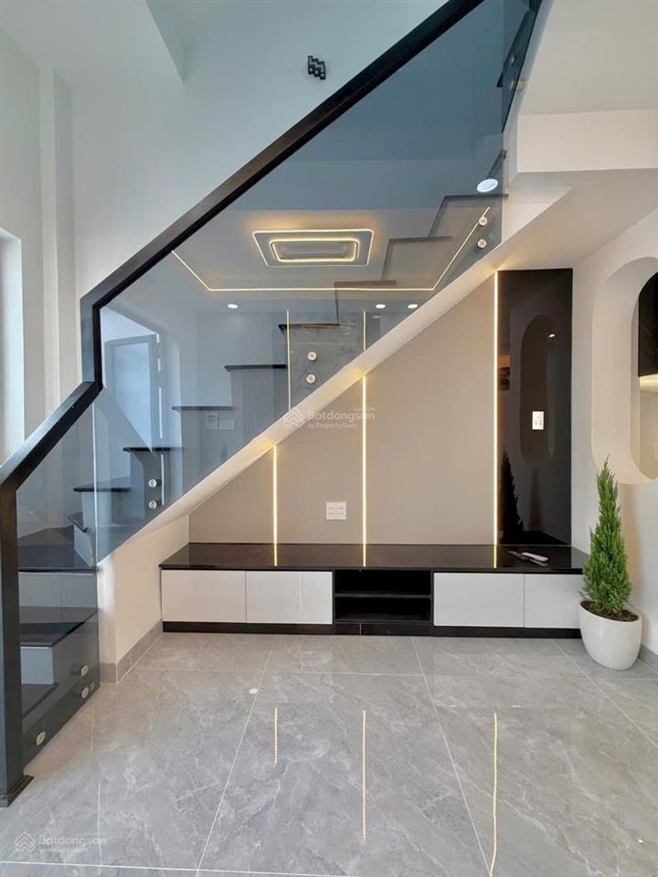 Siêu vị trí nhà hxh hl89, p.mỹ phong, mỹ tho. dt 4,2x14,5 trệt lửng lầu 3pn4wc hướng đn. giá 2,38tỷ