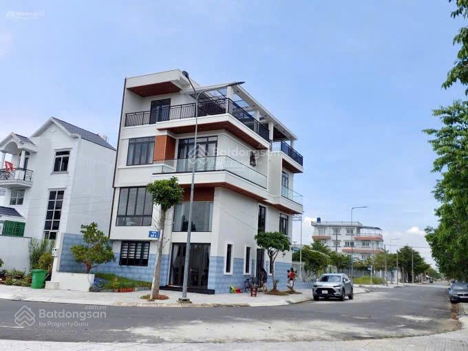 Bán nền 80m2 đối diện biệt thự view cực đẹp, đường nhựa rộng rãi 42m shr