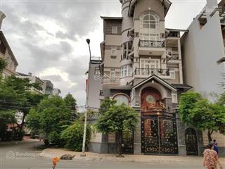 Siêu phẩm biệt thự nguyễn văn trỗi ,phú nhuận  10x22m 4 tầngnhà đẹp nội thất cao cấp chỉ 34 tỷ