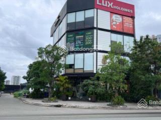 Mua đất tặng nhà mặt tiền đường hoa,p.2,pn . dt 4,5 x 18m  4 lầu  hđt 55tr/tháng  giá 22 tỷ tl