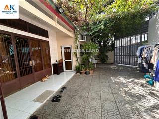 Chủ đi nước ngoài  bán nhà sân vườn giá giảm sâu  203m2 chỉ với 13.5tỷ  xây được chdv, mở tiệm