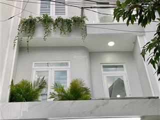 Bán nhà 3 lầu mới xây  1/ hoàng hữu nam đối diện mitsubishi  sát ngã ba mỹ thành, lê văn việt