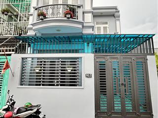 Bán nhà trệt 1 lầu tx43, q12! chỉ 4,42 tỷ.
 dt 6.3x9m đường thông xe hơi