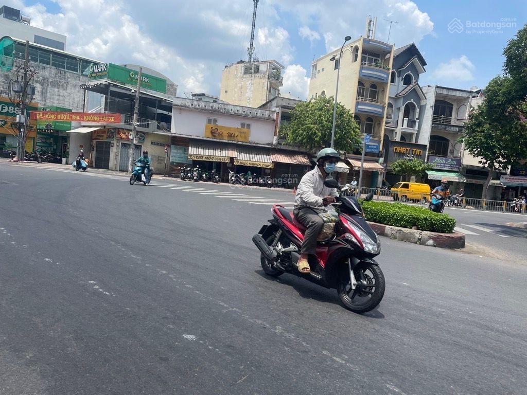 Bán nhà gần vòng xoay lê đại hành dt 70m2 ngang gần 6m 4 tỷ xíu
