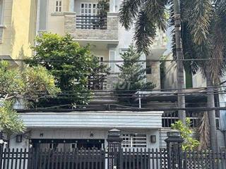 [28 tỷ tl] cần bán biệt thự 8x18 mặt tiền đường số tân quy q7