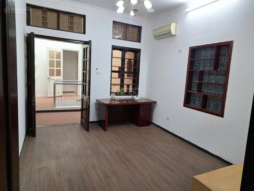 Đường tân triều, gần eco green 300 nguyễn xiển  mặt ngõ thông  ô tô đỗ cửa  32m2, 7 tỷ