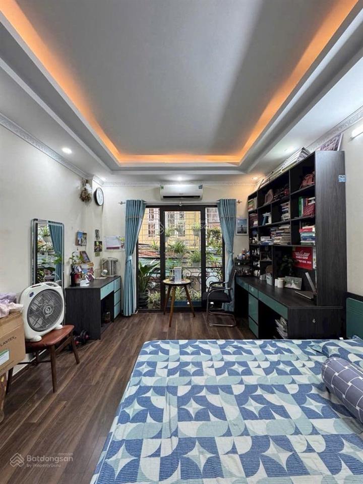 Đường tân triều, gần eco green 300 nguyễn xiển  mặt ngõ thông  ô tô đỗ cửa  32m2, 7 tỷ