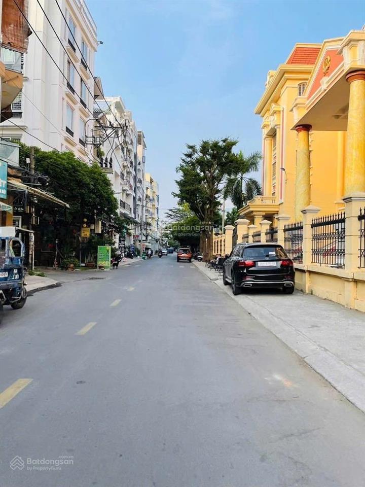 Bán đất mặt tiền hẻm cạnh toà án quận gv  dương quảng hàm p5  5x27  đường 10m  xây cao tầng