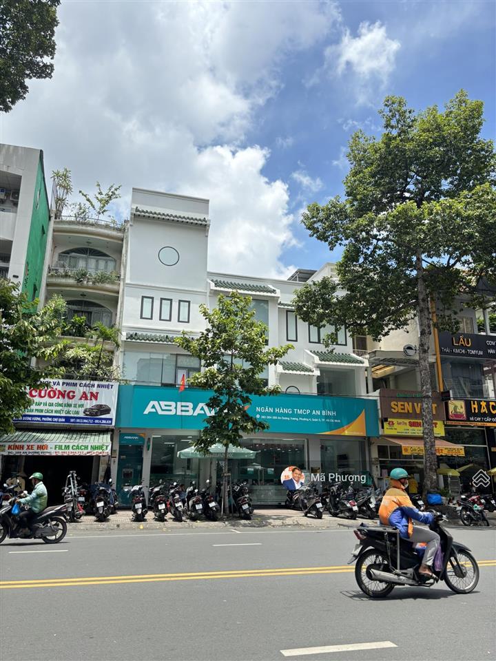 Khan hiếm  mt an dương vương p. 3 q. 5, ngang 10m rất đẹp