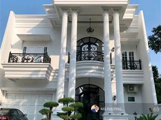 Bán khuôn đất lớn mặt tiền vip tú xương, ngang 13m.