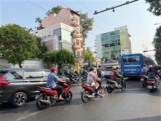 Bán căn góc 2 mt điện biên phủ q3, ngang 10m