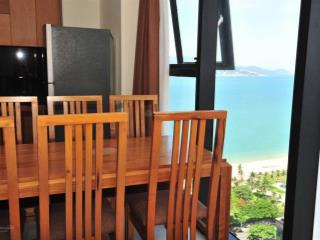 Chủ hạ giá 7,3 tỷ. đi bộ 10s ra tới biển
 bán căn góc căn hộ biển maple view xéo biển.