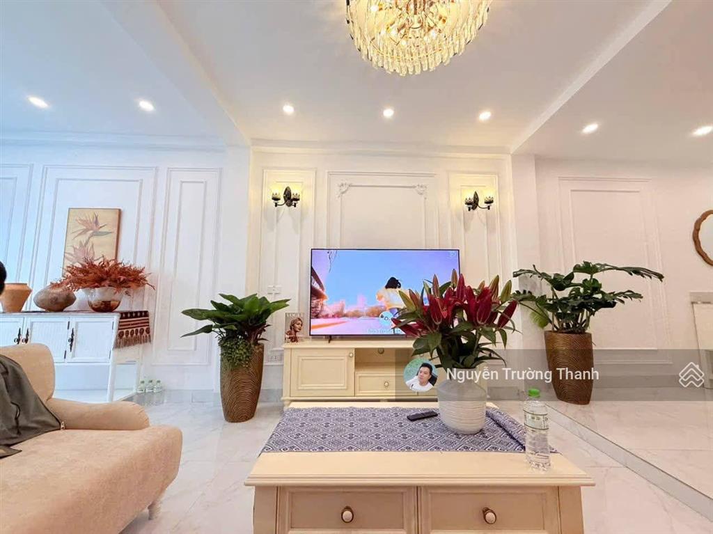 Xuân đỉnh, nhà đẹp, ngõ thông, 32m2 x 5 tầng, mt 3.5, chỉ 9.6 tỷ