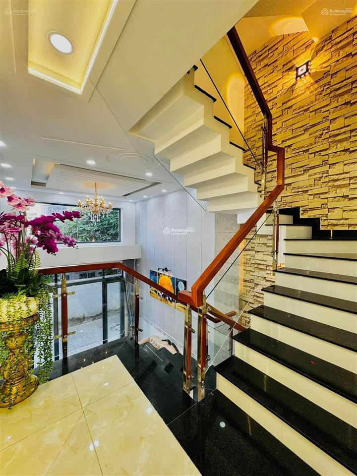 Sở hữu căn nhà phố đ. cây điệp, đa kao, quận 1, 64.7m2, 3tỷ7, đang cho thuê 25tr/th, sổ riêng