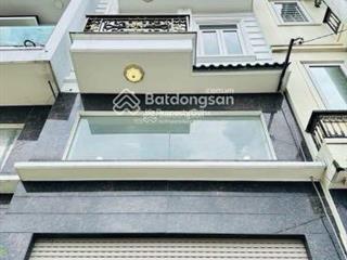 Bán gấp nhà hxh lạc long quân, p10, quận 11. sổ hồng riêng, 60m2, 2tỷ550tr, đang cho thuê 15tr/th