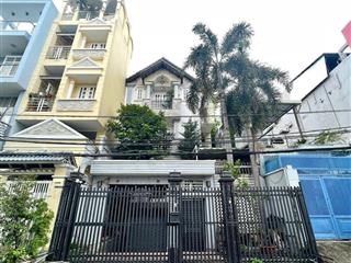 Bán biệt thự đẹp giá tốt 8m x 20m, 4 tầng, giá 27 tỷ 8. mặt tiền khu vip, phường tân quy, quận 7