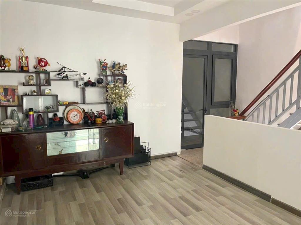 Giảm nhiều bán gấp nhanh tay thì còn biệt thự đẹp 8x18m, 3tầng, giá 15tỷ, đường nguyễn thị thập, q7
