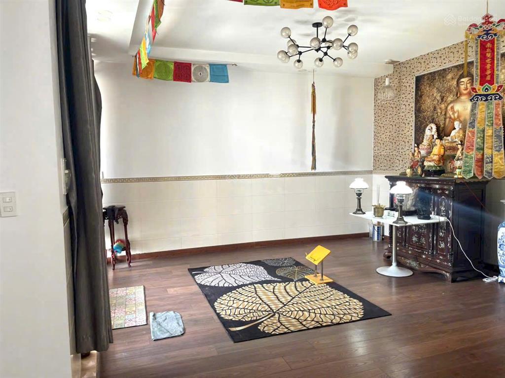 Giảm nhiều bán gấp nhanh tay thì còn biệt thự đẹp 8x18m, 3tầng, giá 15tỷ, đường nguyễn thị thập, q7