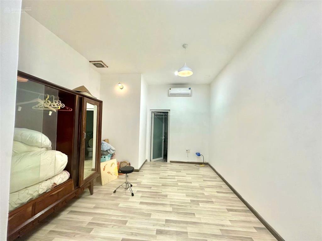 Giảm nhiều bán gấp nhanh tay thì còn biệt thự đẹp 8x18m, 3tầng, giá 15tỷ, đường nguyễn thị thập, q7